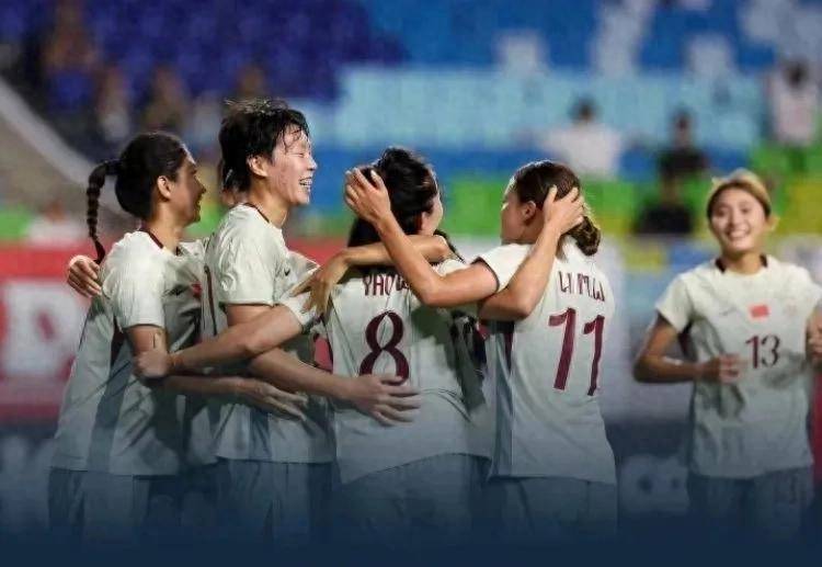 迎接挑战：女足选手永不放弃的简单介绍
