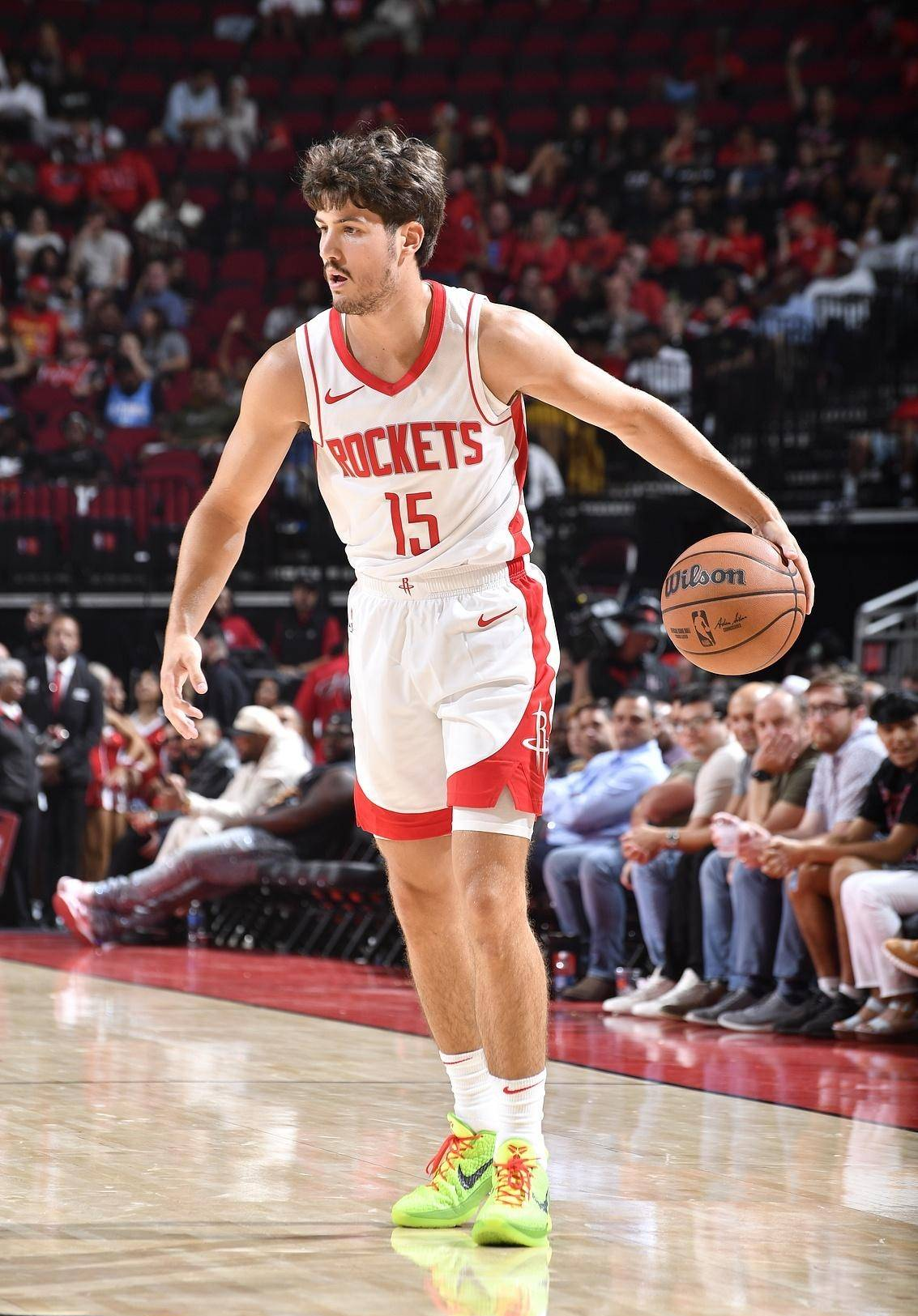 aoa体育新闻-魔术队二节逆袭，主场惊险胜出