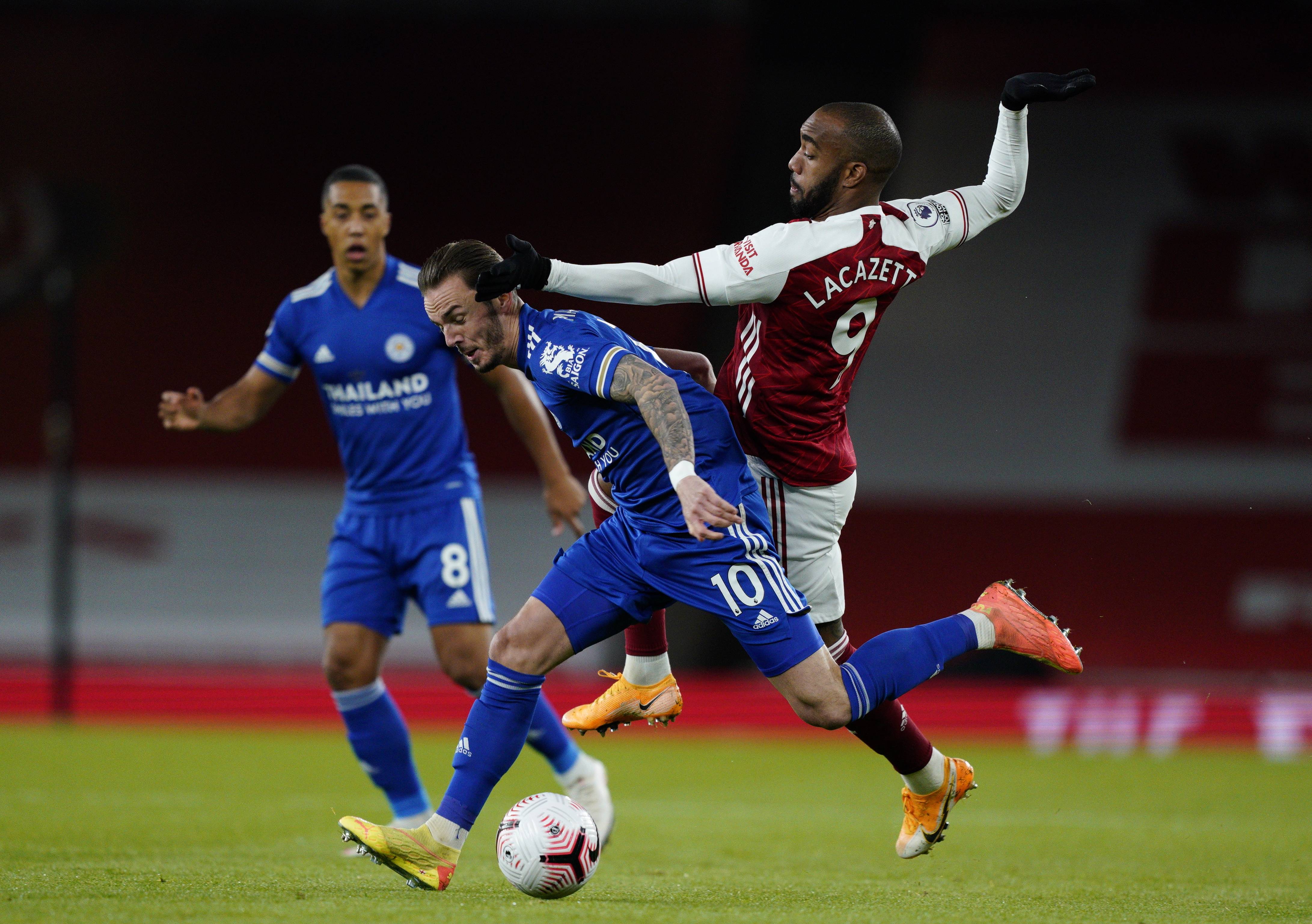 切尔西遭遇困境险胜,球队展现拼搏精神 切尔西遭遇困境险胜,球队展现拼搏精神