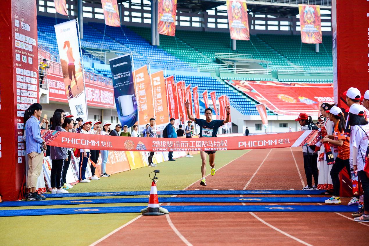 aoa体育新闻-包含赞助商抢先头条，体育产业发展前景看好的词条