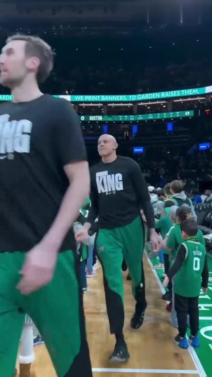 凯尔特人遭遇快船逆转,遗憾失利 凯尔特人遭遇快船逆转,遗憾失利