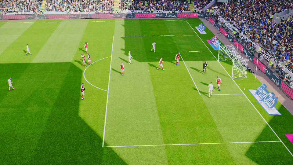 足球赛场激烈角逐,再现精彩进球 足球赛场激烈角逐,再现精彩进球