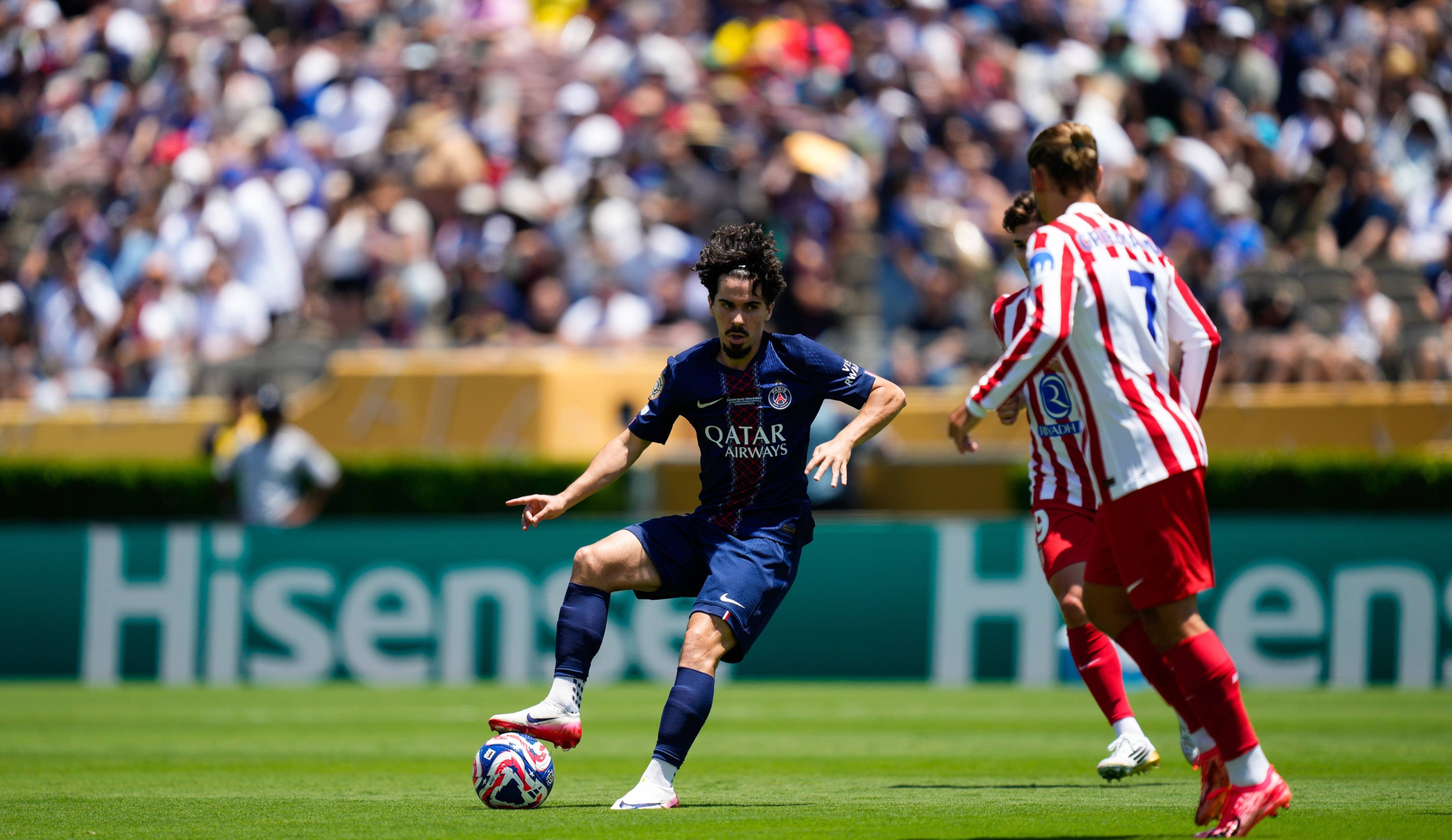 包含马德里竞技客场险胜，晋级希望增大的词条