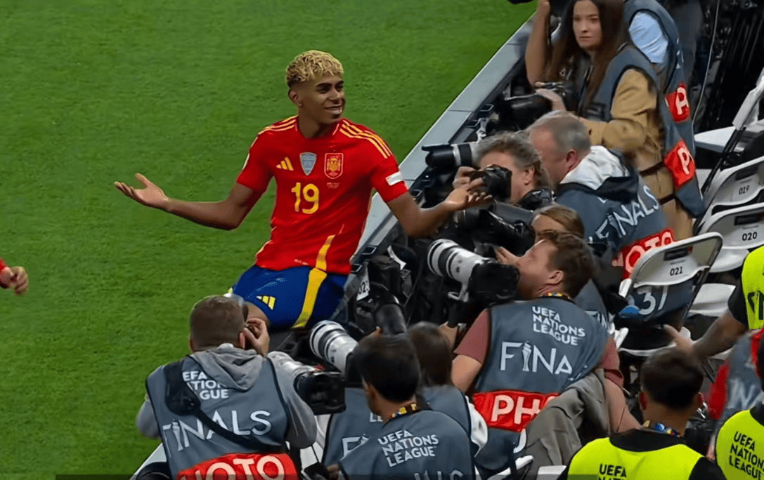 aoa体育官网-荷兰队首战告捷晋级欧国联半决赛