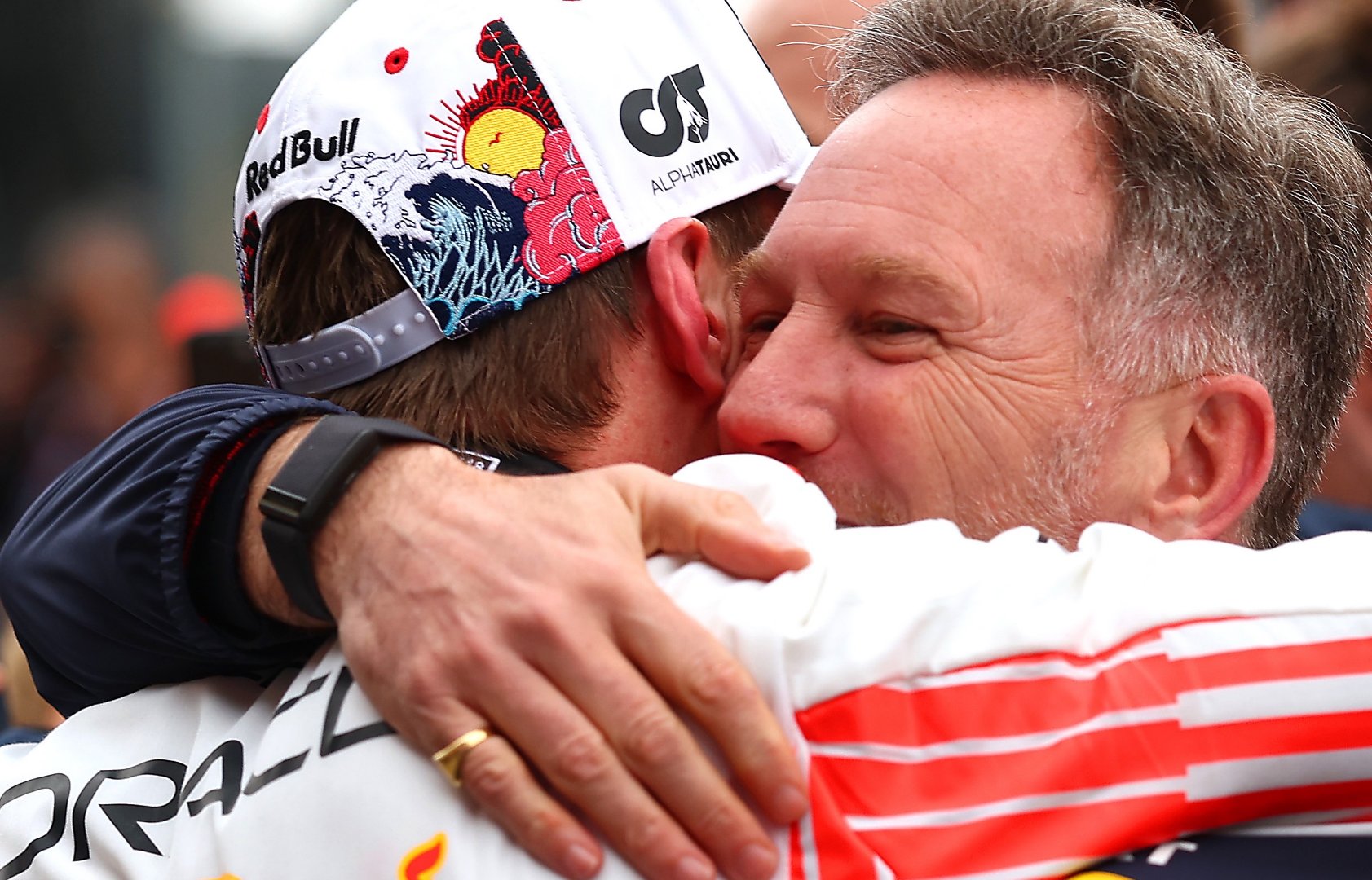 关于欧洲赛事中的焦点战，双方你来我往的信息